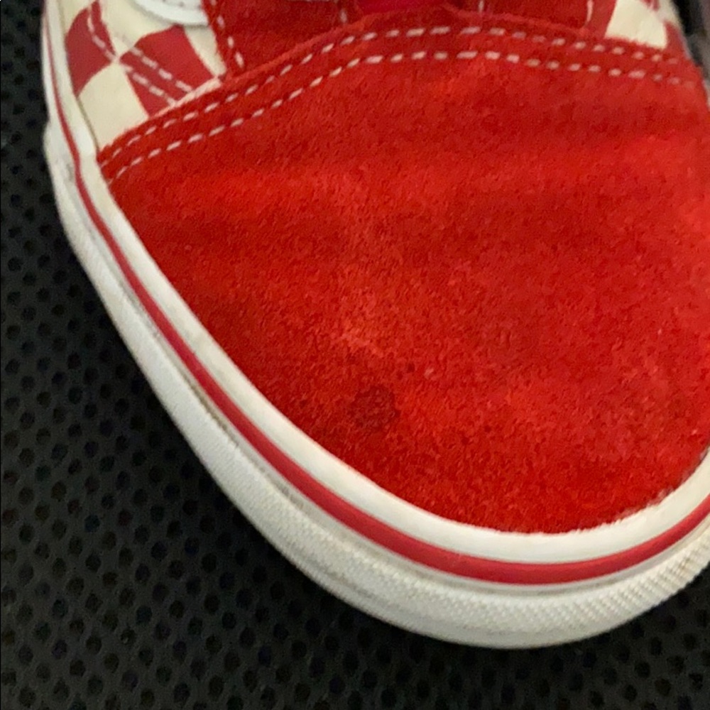 Women’s Checkered Vans - Picture 2 of 4